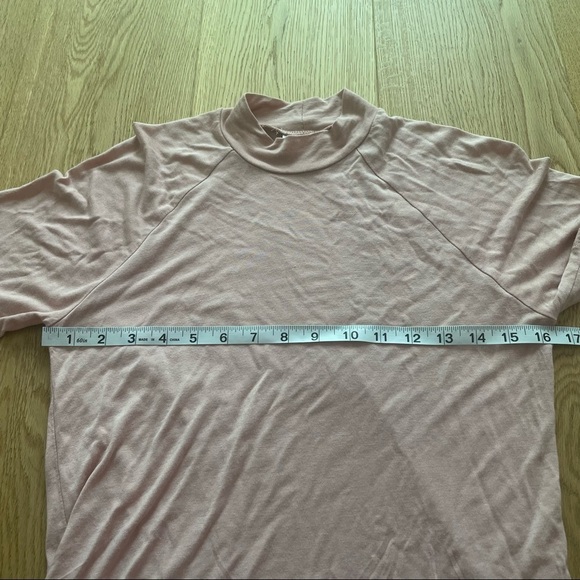 FRANK & OAK  MOCK NECK PINK SHORT SLEEVES TEE- XS - Picture 8 of 12